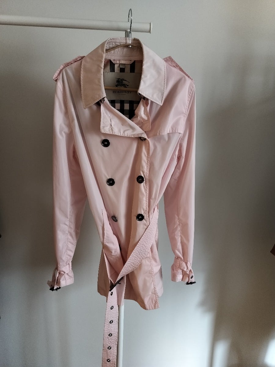 BURBERRY ΛΕΠΤΗ ΡΟΖ ΚΑΜΠΑΡΝΤΙΝΑ