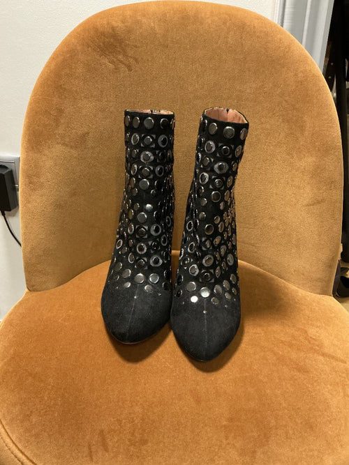 ALAIA SUEDE BOOTS SUEDE ANKLE BOOTS