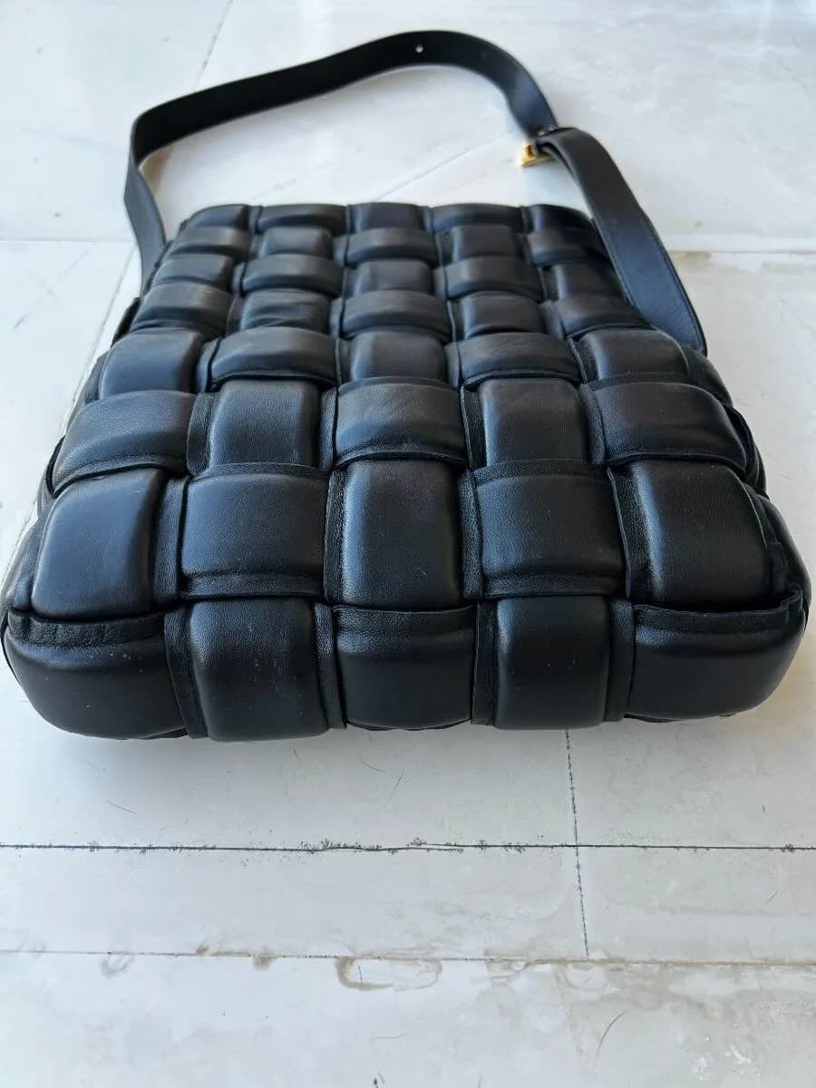 BOTTEGA VENETA CASSETTE BAG